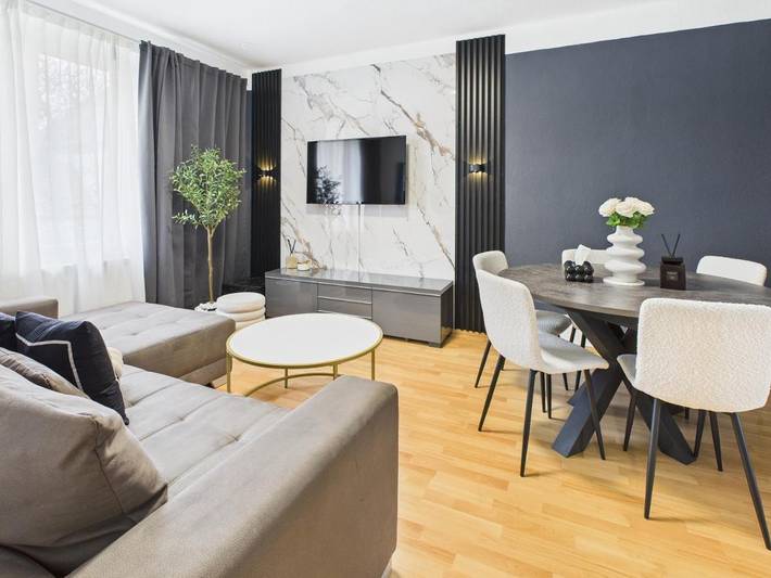 Ferienwohnung für 6 Personen, mit Garten und Seeblick sowie Ausblick