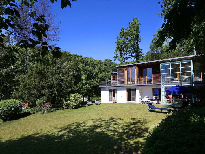 Ferienwohnung für 4 Personen, mit Balkon und Terrasse sowie Whirlpool und Garten in Göhren