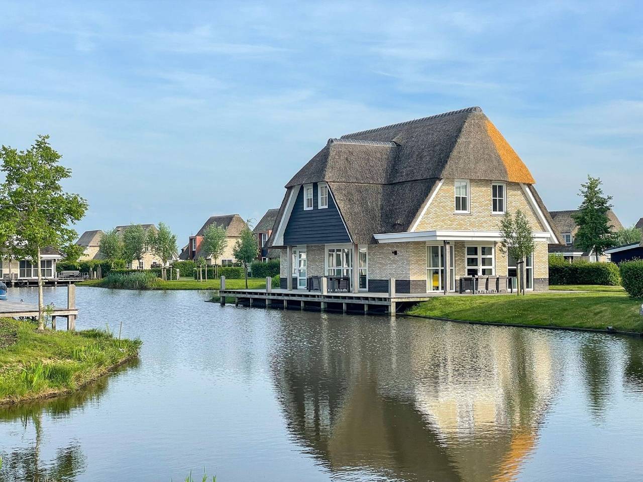 Villa voor 12 Personen in Friesland, Nederland