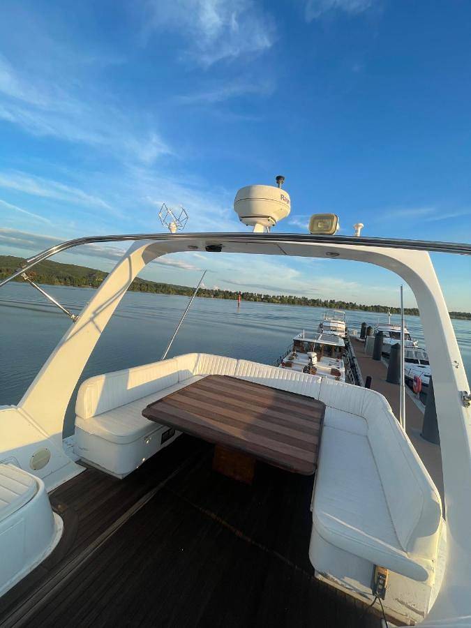 Bateau pour 4 personnes, avec terrasse et vue dans le Gard - 3