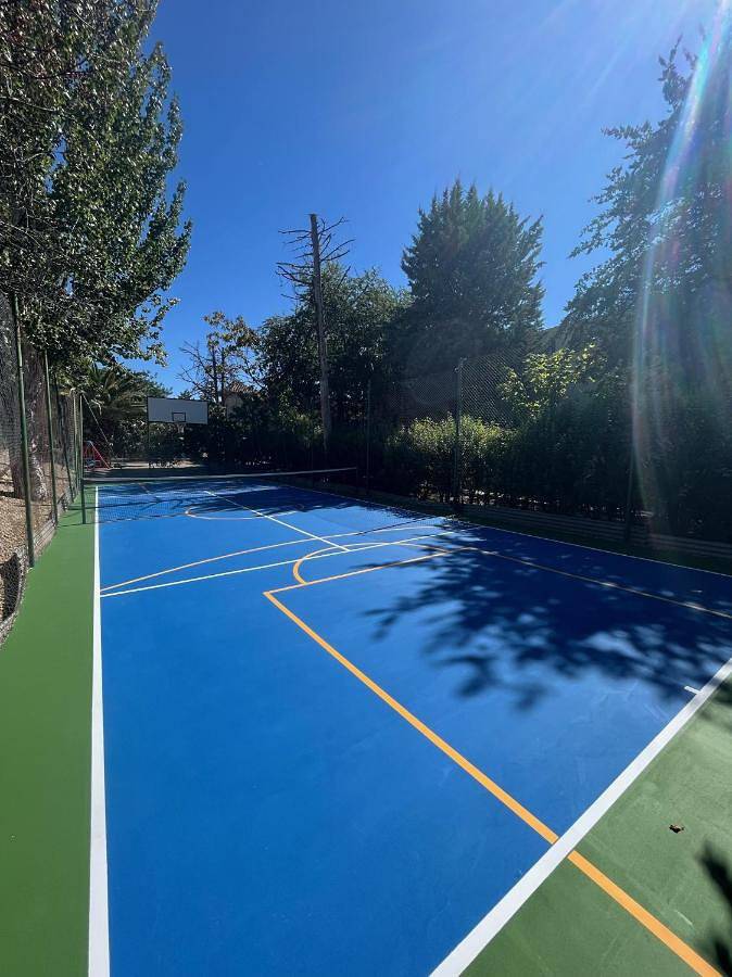 Casa de vacaciones para 18 personas, con jardín además de vistas y piscina, Se admiten mascotas en Las Villas - 4