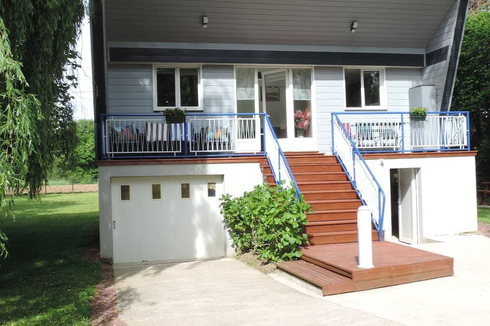 Small house on the banks of the Vilaine 2 Bedrooms Living room and fitted kitchen in Messac, Región de Redon