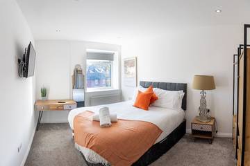 Apartment for 5 People in Huddersfield, West Yorkshire, Photo 2