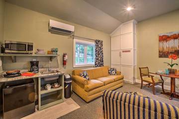 Cabin for 2 Guests in Ozark Mountains, Missouri, Picture 1