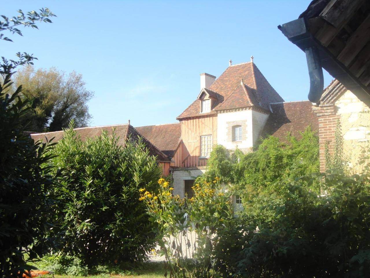 Chateau Des Roises in Bucey-en-Othe, Aube