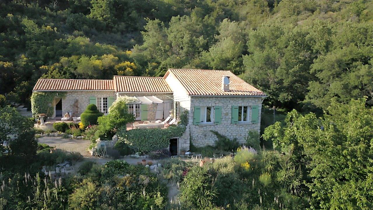 La J-G Davlae - Chambre "Soleil" in Vercoiran, Région de nyons