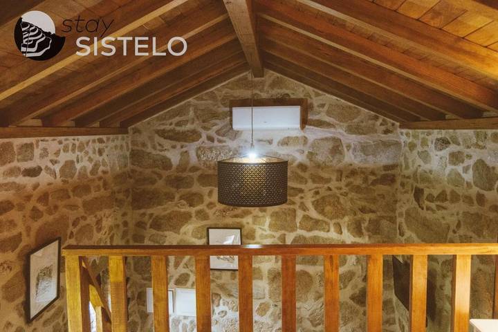 Location de vacances pour 3 personnes, avec vue et balcon dans Sistelo - 2