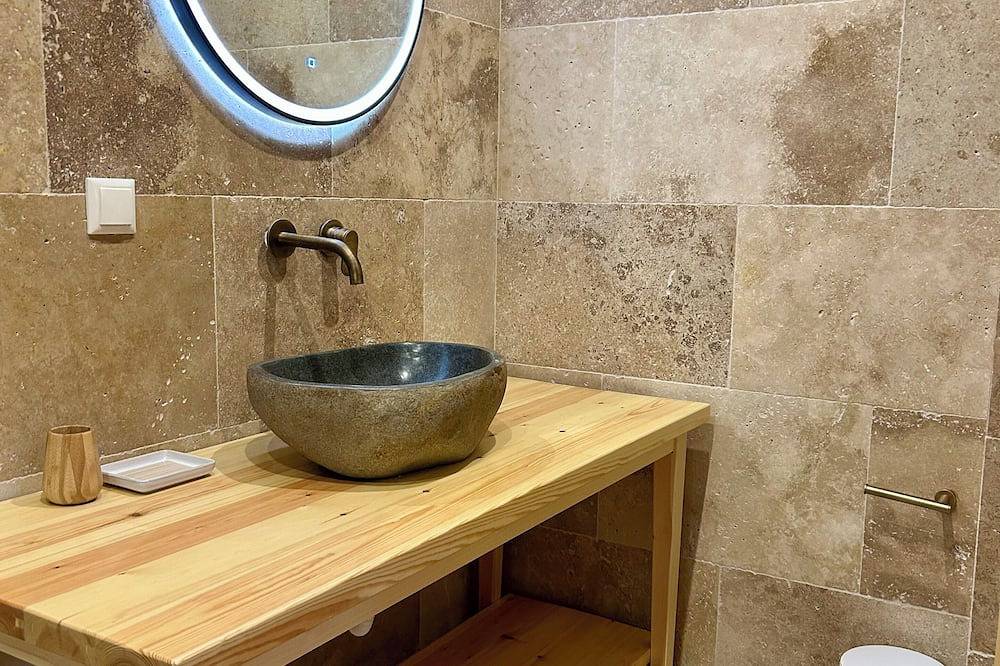 Charming 1-bedroom cottage with beautiful views in enchanting Mikros Prinos in Thassos