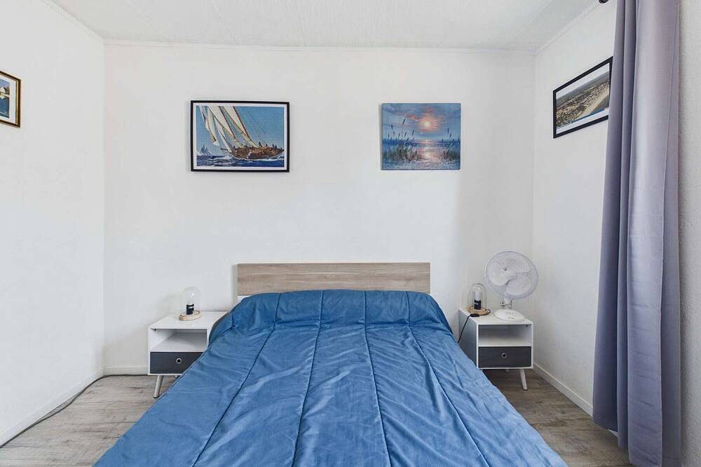 Ganze Wohnung, 2-Zimmer-Wohnung, Parkplatz & Terrasse, Nähe Strand und Geschäfte in Marseillan-Plage, Marseillan