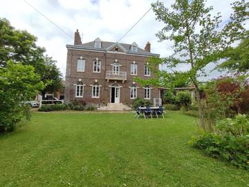 Gîte pour 12 personnes, avec jardin à Fresne-le-Plan