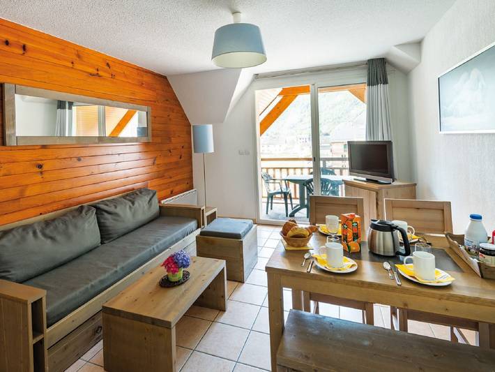 Gîte pour 6 personnes, avec piscine ainsi que balcon/terrasse et sauna à Saint-Mamet - 4