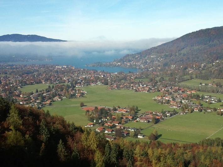 Ferienwohnung für 6 Personen, mit Balkon/Terrasse und Whirlpool sowie Terrasse und Garten am Tegernsee - 4