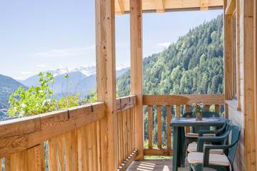 Agriturismo per 4 Persone in Lauregno, Alpi della Val di Non, Foto 1