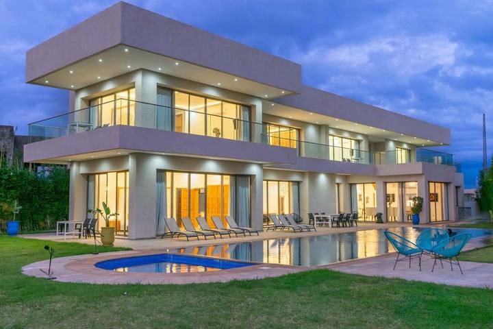 Villa para 10 pessoas, com jardim e sauna e ainda piscina and jacuzzi - 1