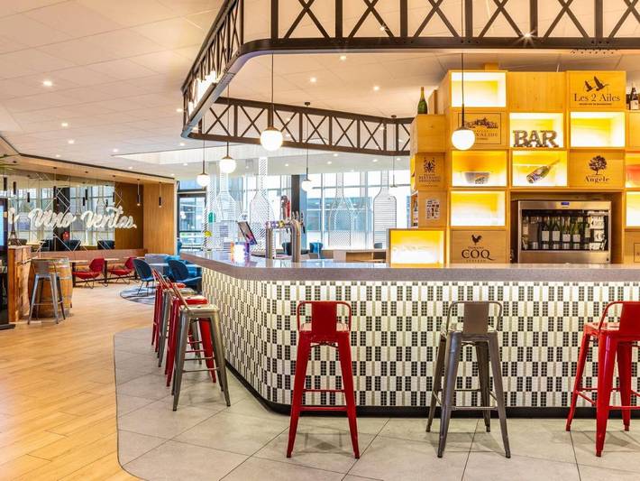 Hôtel pour 3 personnes, avec terrasse dans Aéroport Paris-Charles de Gaulle - 2