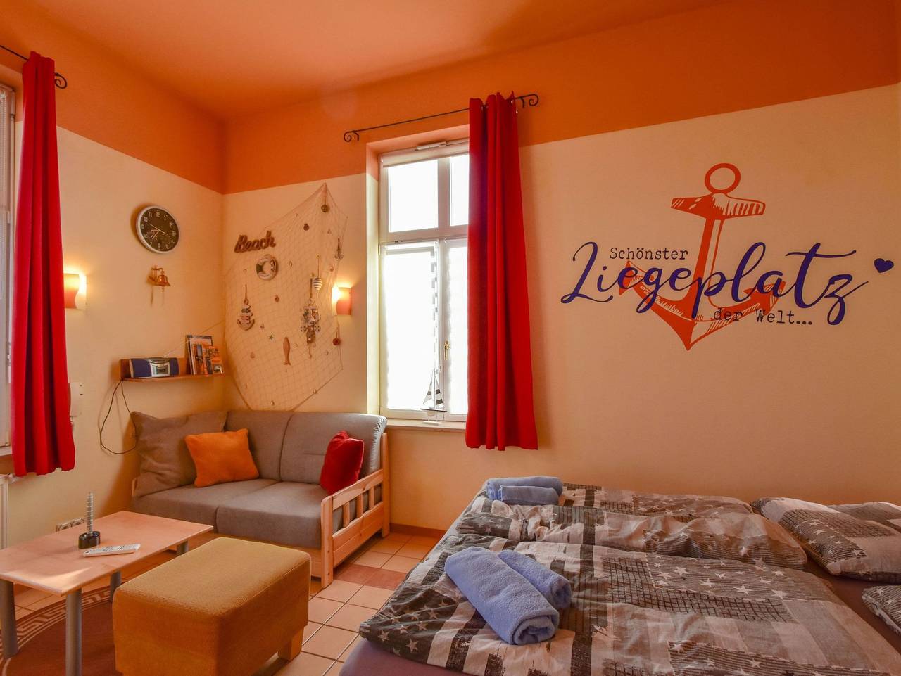 Ganze Ferienwohnung, Ferienwohnung Lehrer Lämpel Nr. 1 - nur 5 Minuten zum Strand in Ostseebad Glowe, Glowe