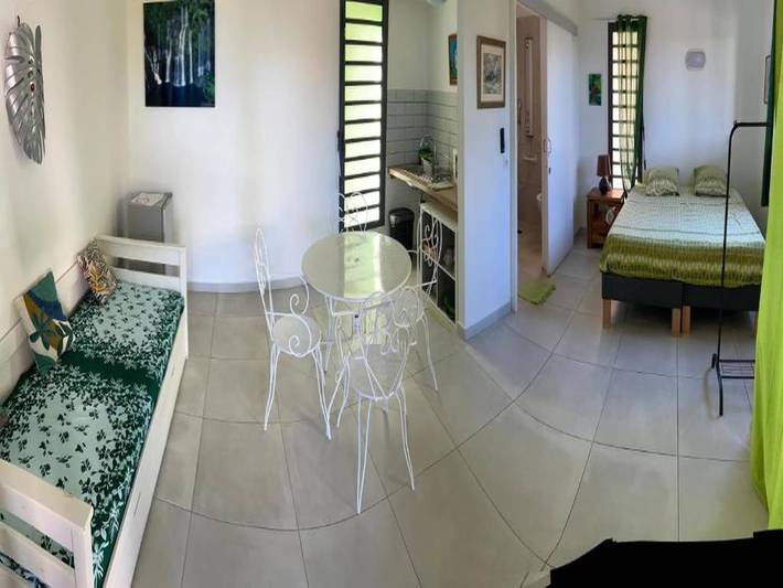 Gîte pour 2 personnes, avec jacuzzi ainsi que piscine et terrasse, adapté aux familles à Manapy les Bains - 2