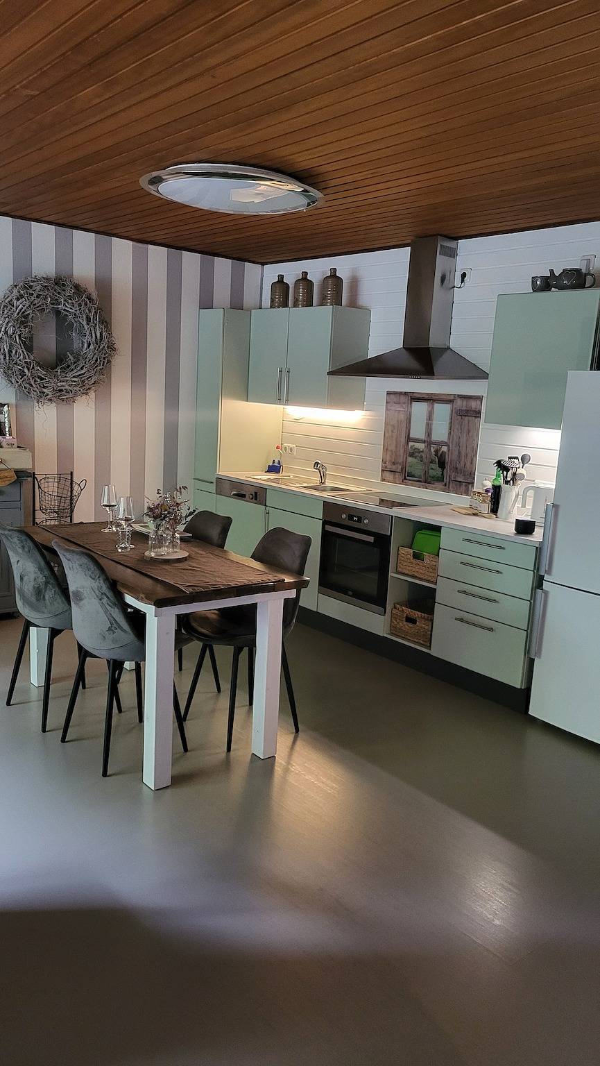 Entire apartment, Relax Apartment "Eifelraum" in the Heart of the Volcanic Eifel with Sauna in Oberbettingen, Volcanic Eifel