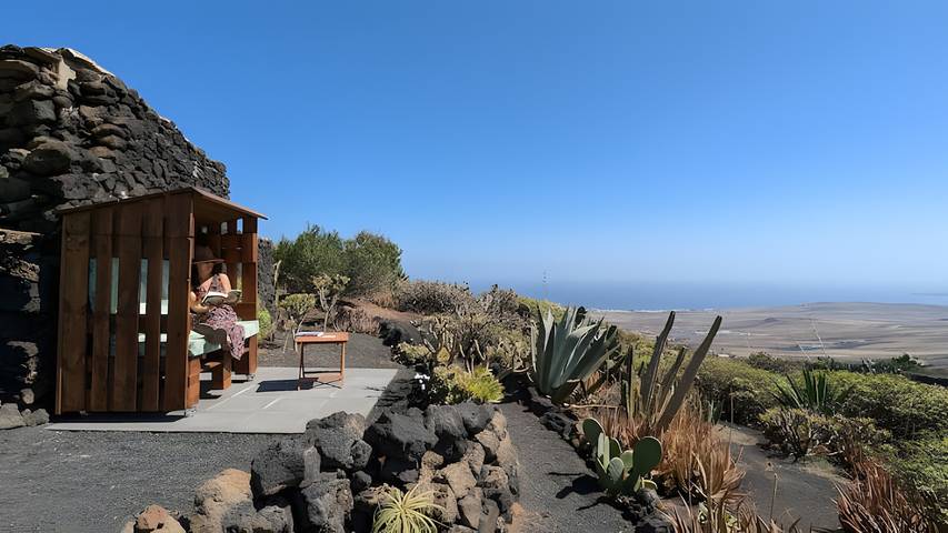 Sweet Tabaiba Suite – Häuschen mit Meerblick, privater Terrasse und Wlan in Tías, Lanzarote