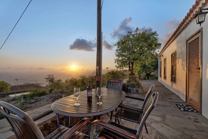 Vacation rental for 4 people, with Yard