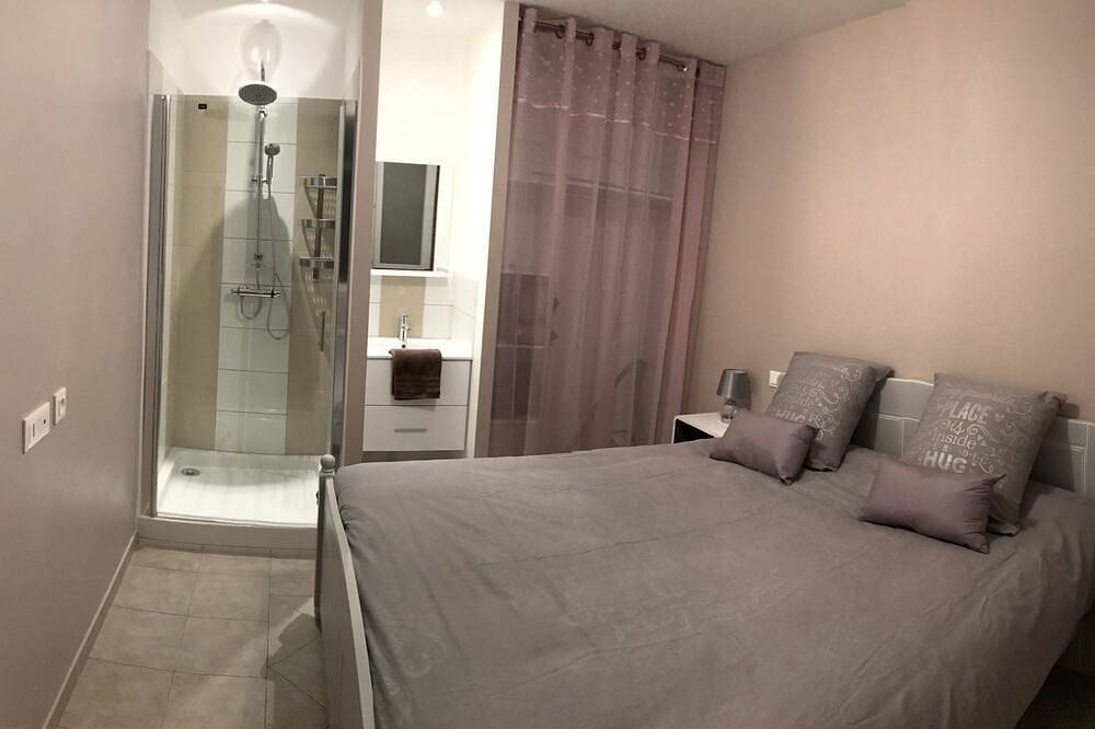 Entire apartment, Furnished apartment 24m2 in Vals-les-Bains, Parc naturel régional des Monts d'Ardèche
