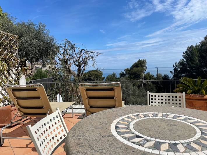 Gîte pour 4 personnes, avec terrasse à Diano Marina - 2