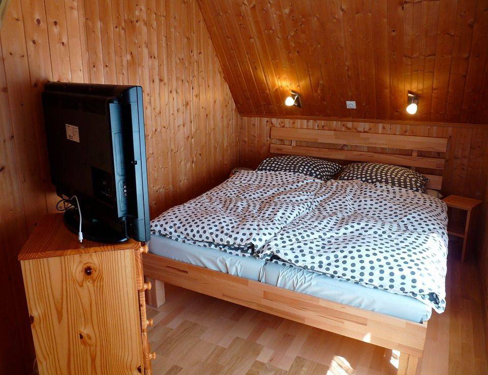 Ganze Wohnung, Komfortable Ferienwohnung mit Terrasse, Pool und Sauna in Malchow in Malchow, Fleesensee