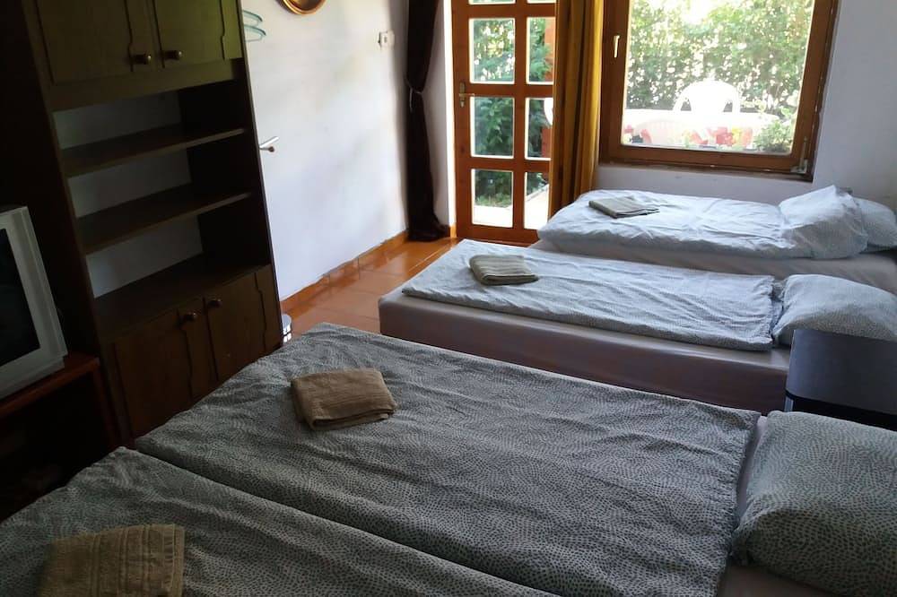 Ganze Wohnung, Lugas Kisapartman 1-bedroom apartment in enchanting Badacsonytomaj with Ac, Wifi in Badacsonytomaj, Balaton