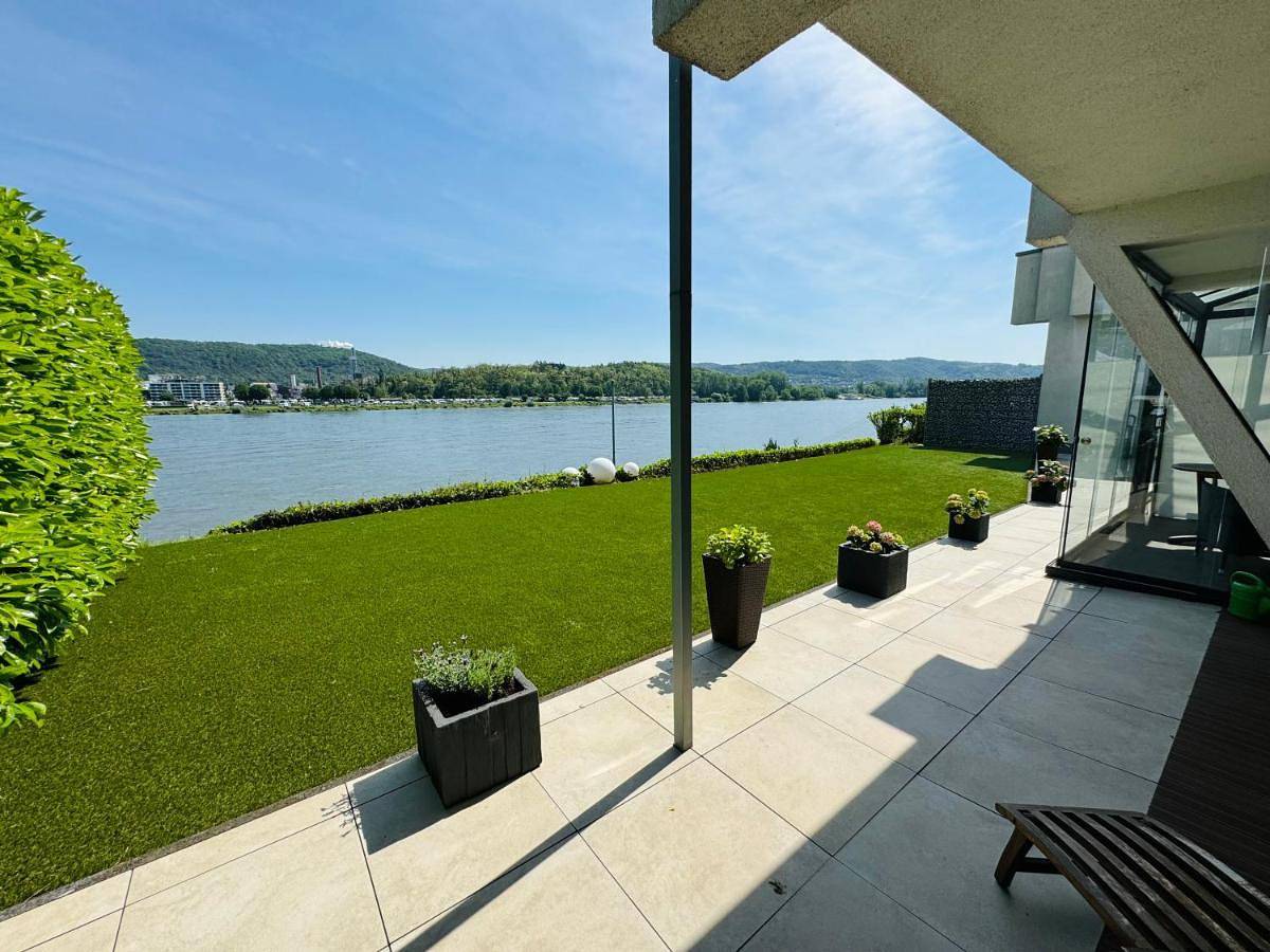 Exklusive 2-Zimmer Ferienwohnung mit direktem Rheinblick in Bad Breisig, Osteifel