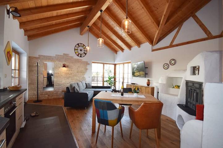 Bauernhof für 3 Personen, mit Terrasse und Garten sowie Pool, mit Haustier in Grassau
