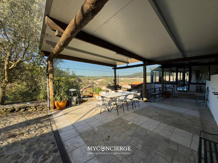 Casa rural para 10 personas, con Balcón y Terraza además de Piscina y Vistas en Vale de Cambra - 2