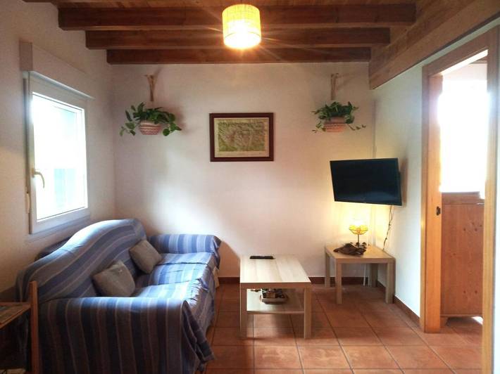 Casa rural para 4 personas, con vistas y jardín en Valle de Cabuérniga - 2