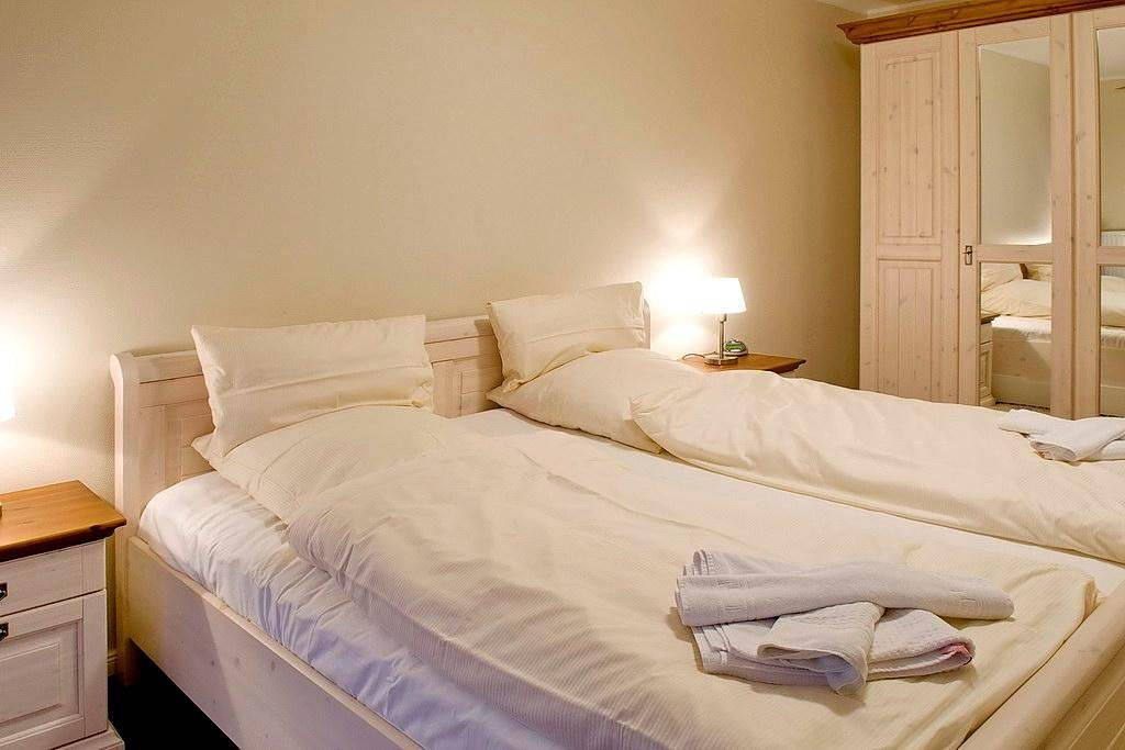 Apartamento entero, Tolle Familien-Ferienwohnung am Yachthafen mit Terrasse und Sauna in der Anlage in Kühlungsborn, Mar Baltico Mecklenburg