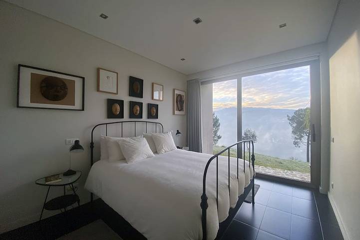 Location de vacances pour 10 personnes, avec terrasse et jardin dans Ribadouro - 3