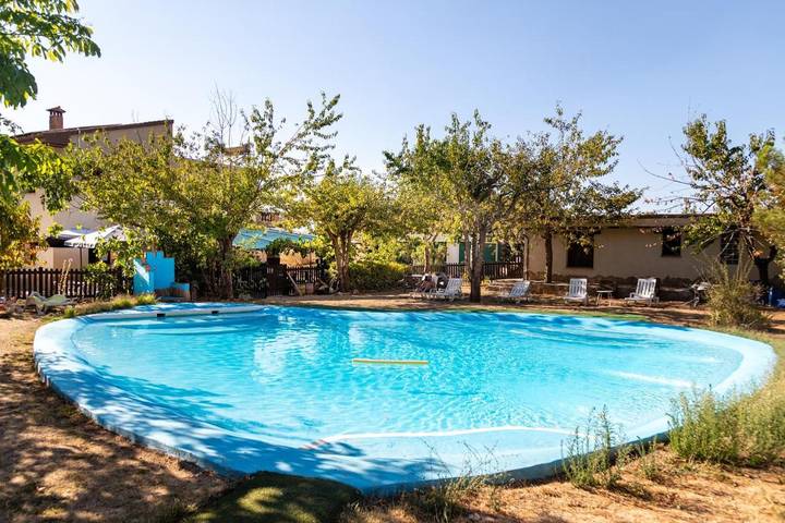 Bed and Breakfast für 3 Personen, mit Pool und Garten sowie Ausblick, mit Haustier - 1