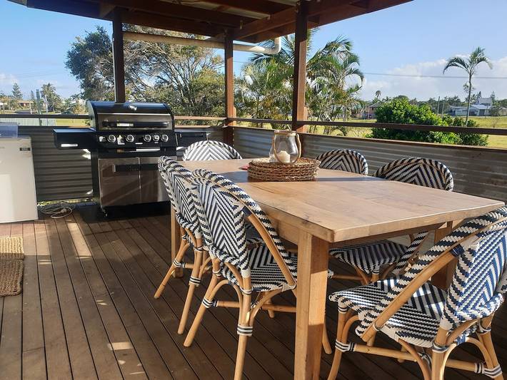 Holiday home for 4 people, with garden and balcony, with pets in Queensland