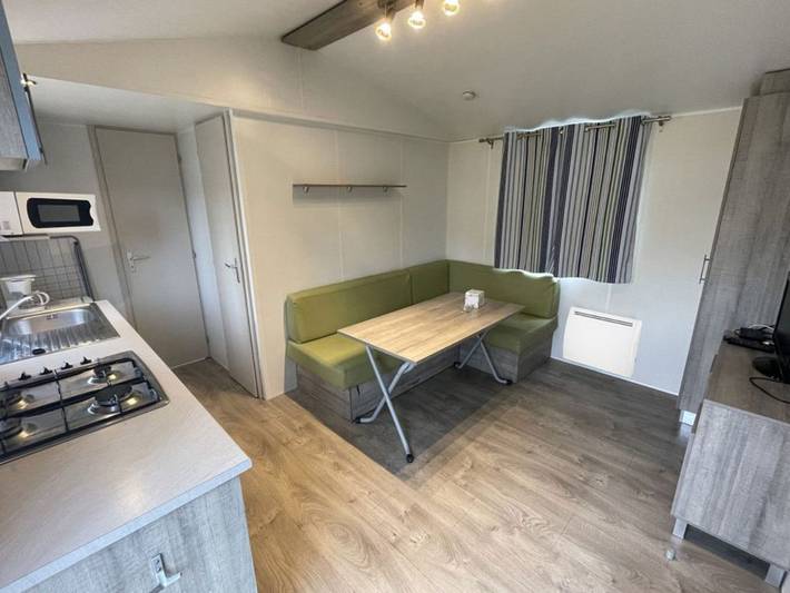 Mobil home pour 6 personnes, avec terrasse et piscine à Petit-Palais-et-Cornemps - 3