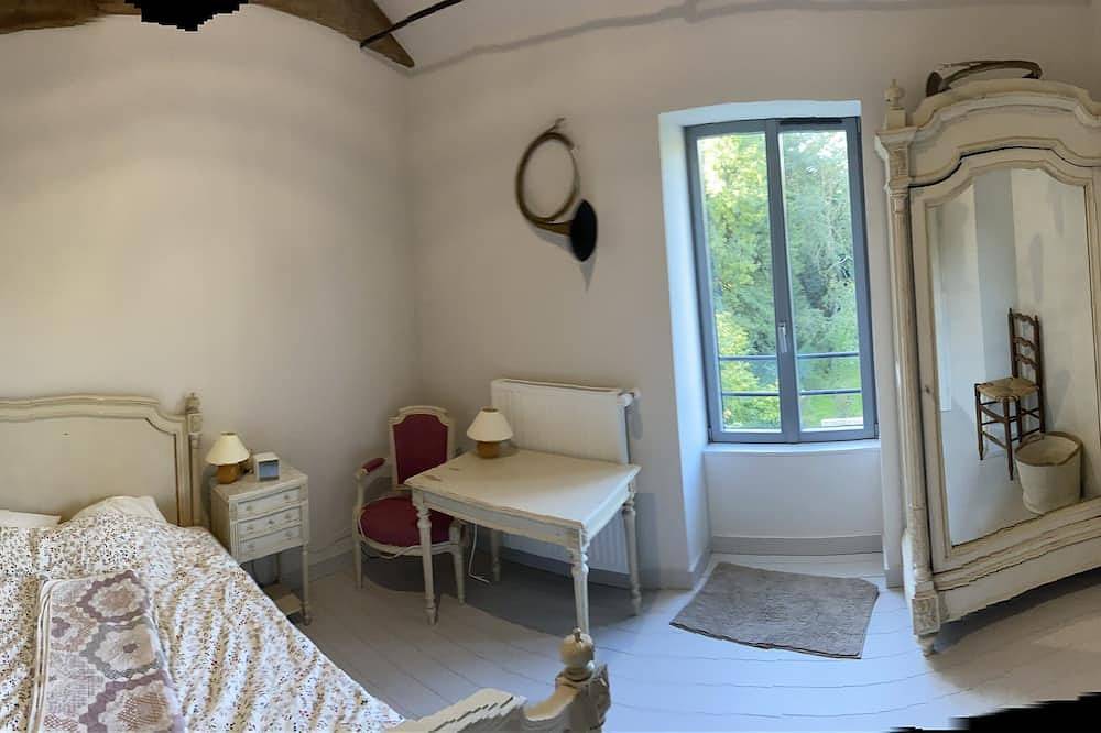 Maison a 15 Minutes de la Mer et au Centre du Village in Moutiers-les-Mauxfaits, Vandea