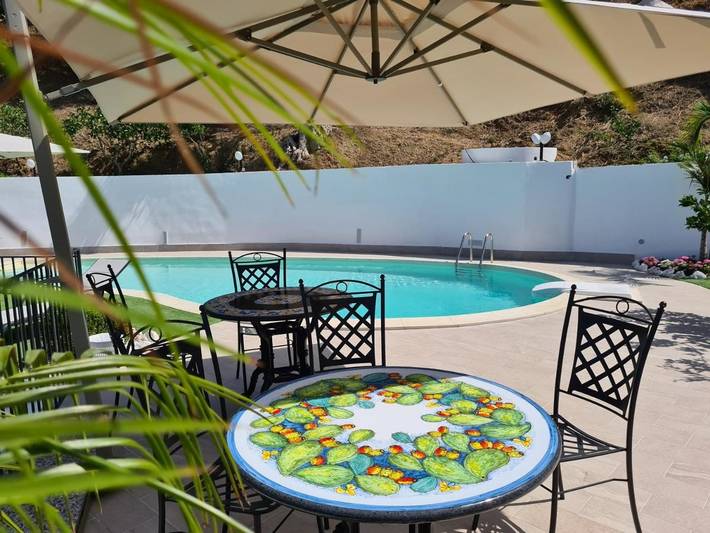 Maison d’hôte pour 4 personnes, avec jardin ainsi que piscine et vue à Cefalù - 2
