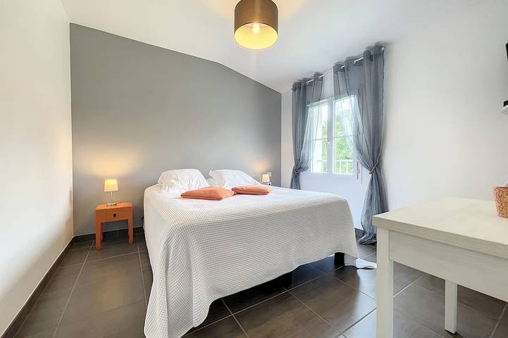 Location de vacances pour 6 personnes, avec jardin, animaux acceptés à Arces - 4