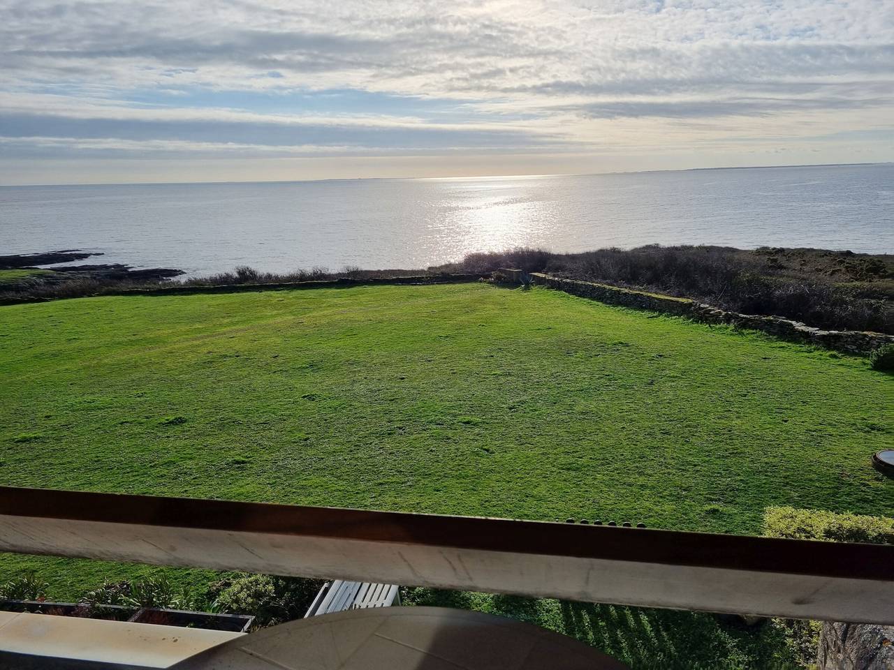 Appartement entier, Appartement vue mer avec balcon, proche plage, animaux acceptés in Saint-Gildas-de-Rhuys, Côte des Mégalithes