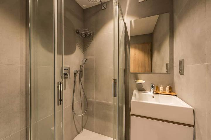 Apartamento entero, Iroko - Balcony | Sauna | Gym | Morzine in Montriond, Les Portes du Soleil