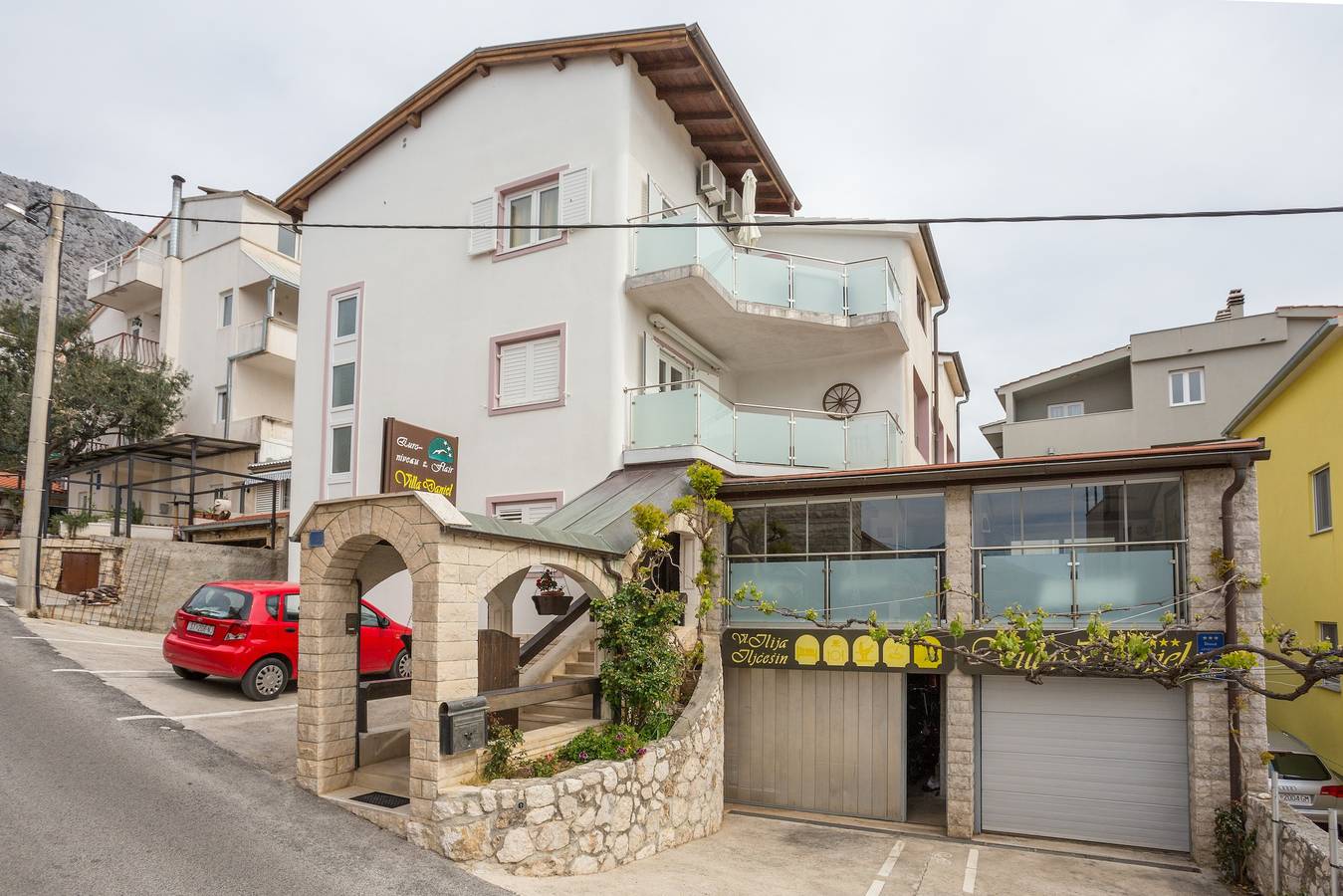 Zimmer Nemira, Omis S-2781-e in Omiš (Kroatische Adria), Omis