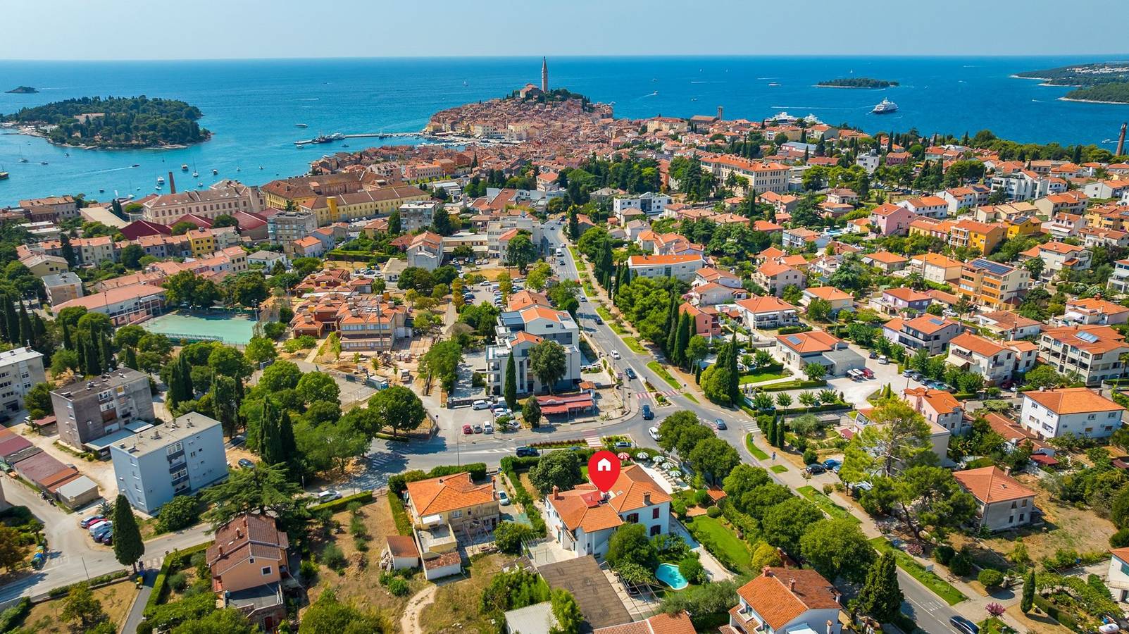 Villa Imperial Rovinj – Willa z prywatnym podgrzewanym basenem i dużym ogrodem śródziemnomorskim w sercu Rovinja in Rovinj (Istria), Rovinj