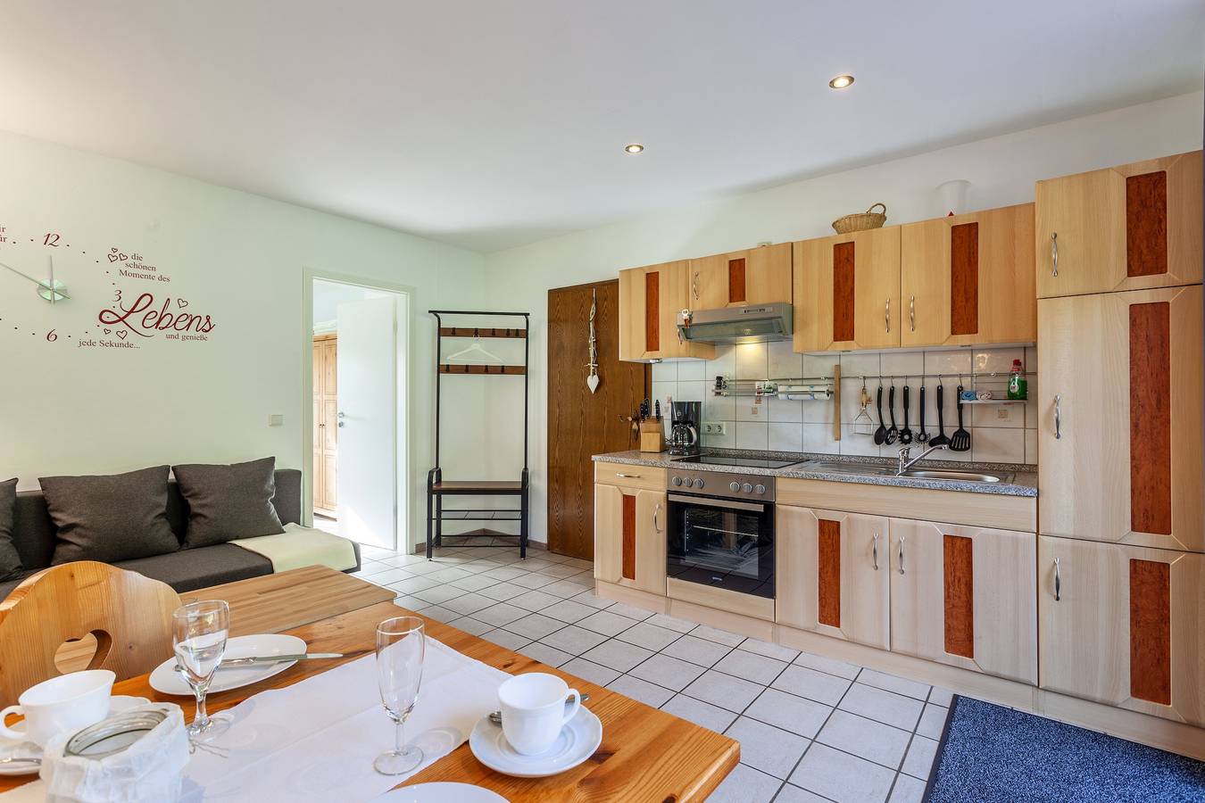 Ganze Wohnung, Ferienwohnung Nr. 3 mit Terrasse, 1 Schlafzimmer, max. 2 Personen in Kirchhundem, Siegerland
