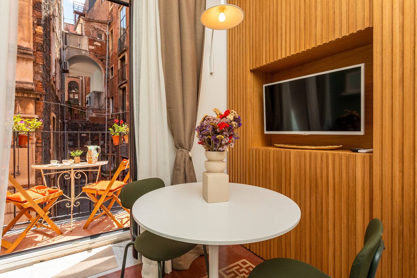 Apartamento entero, Apartamento 'Cutelli Square Two' con balcón, Wi-Fi y aire acondicionado in Catania, Provincia de Catania