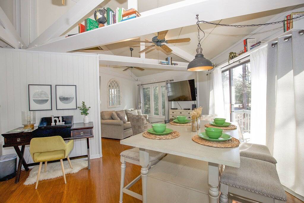 Ganze Wohnung, Pinehurst Tree House in Pinehurst, Moore County