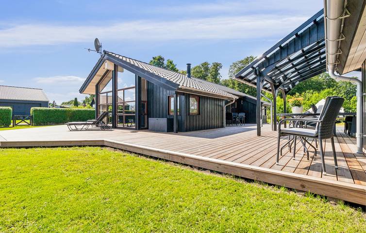 Ferienhaus für 6 Personen, mit Terrasse und Whirlpool sowie Garten und Sauna in Binderup Strand - 3