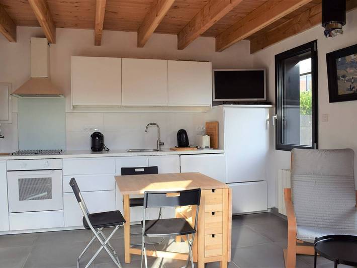 Neues Haus mit geschlossenem Garten, 150 m vom Meer in Trégastel in Trégastel, Rosa Granitküste