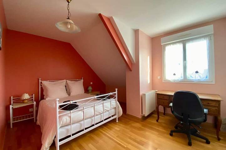 Location de vacances pour 10 personnes, avec jardin à Tour-en-Bessin - 4
